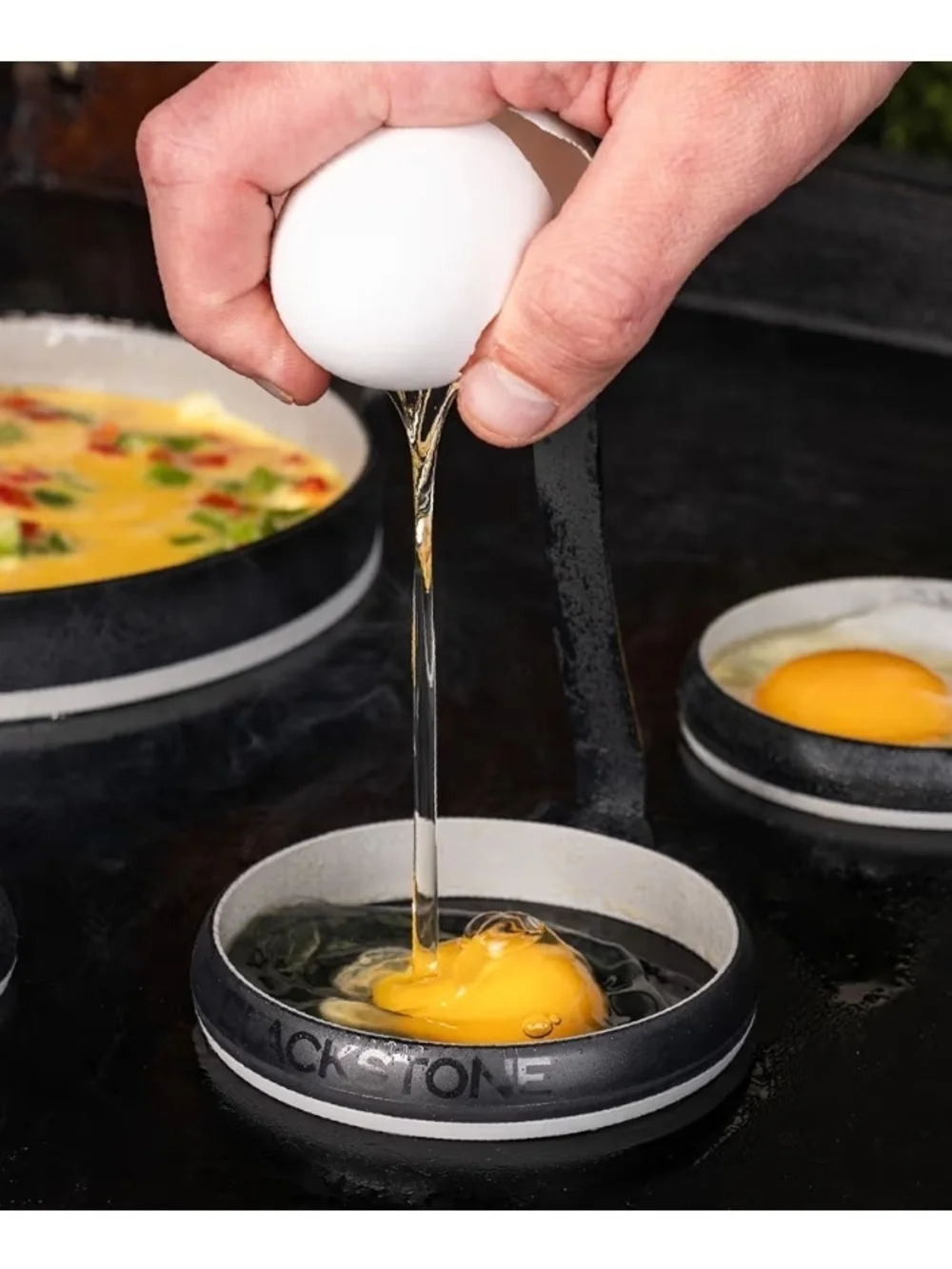 Blackstone Egg And Omelet Set, 3 Egg Squares & 3 Egg Rounds. 1 Round Omelet